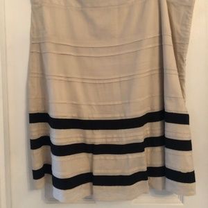 Loft skirt - size 10